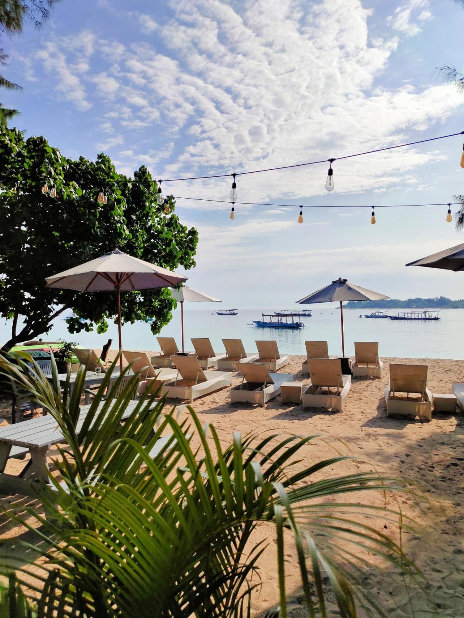 Bale Sampan Boutique Bungalows Gili Trawangan Buitenkant foto